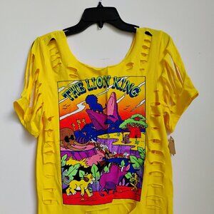 Small Lion King off shoulder distressed tee